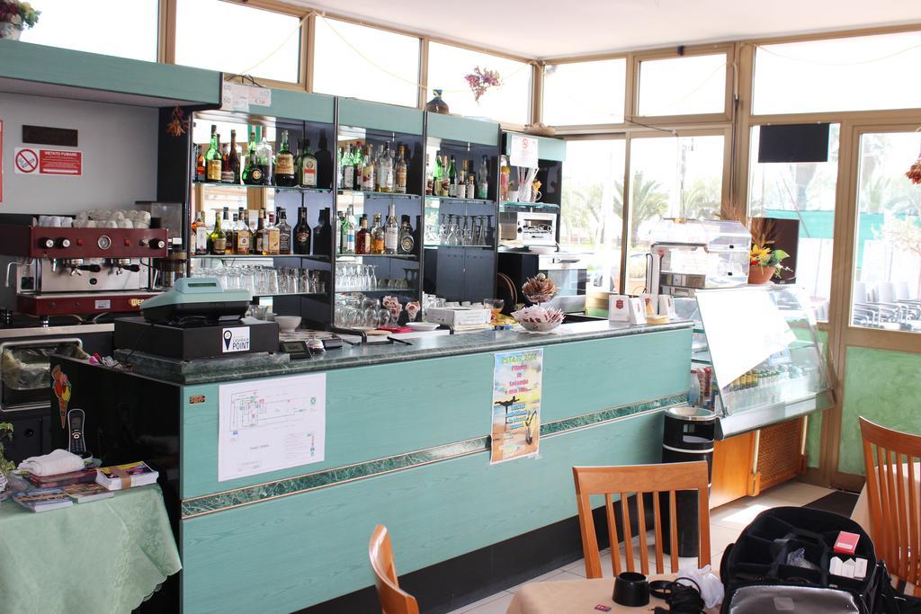 Hotel Lucerna Arma di Taggia Εξωτερικό φωτογραφία