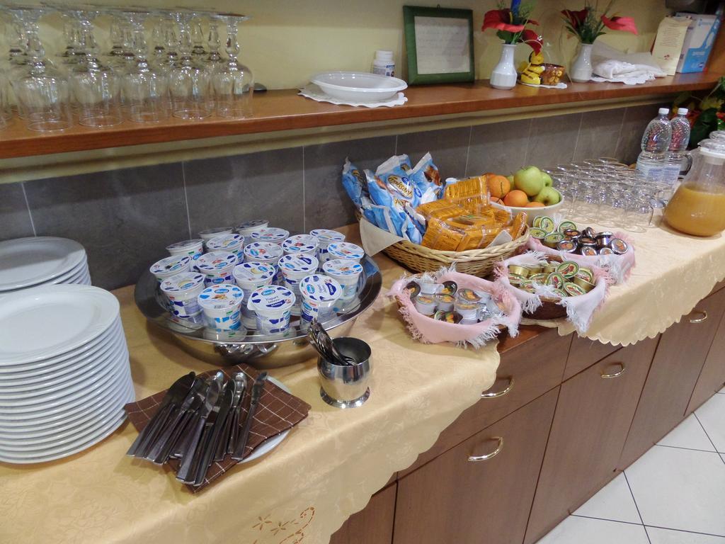 Hotel Lucerna Arma di Taggia Εξωτερικό φωτογραφία
