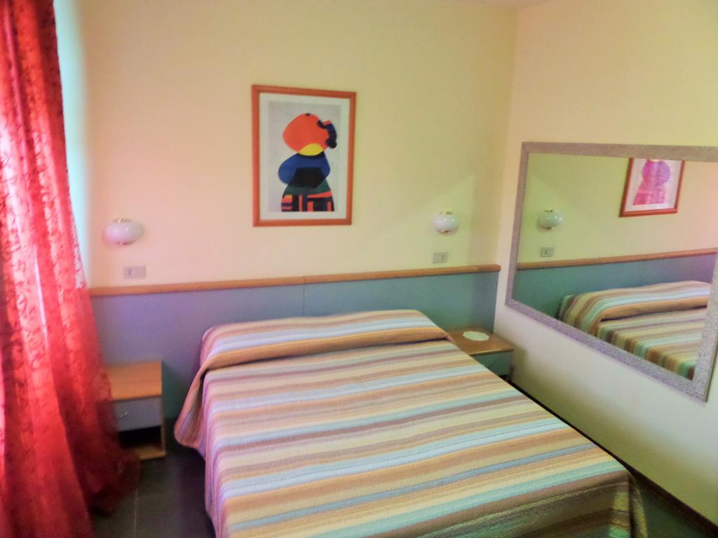 Hotel Lucerna Arma di Taggia Εξωτερικό φωτογραφία
